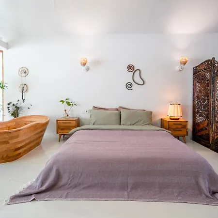 Boheme House With Bathtub & Terrace 別荘 *